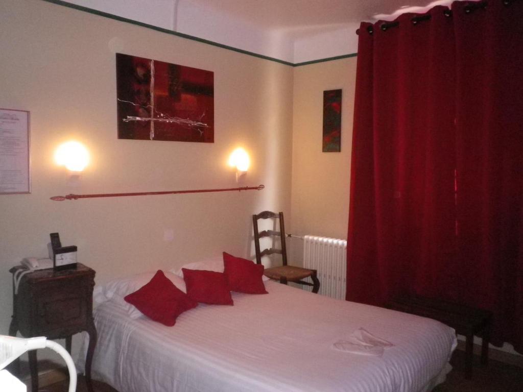 Hotel Ermitage Du Moulin Labotte Haybes Room photo